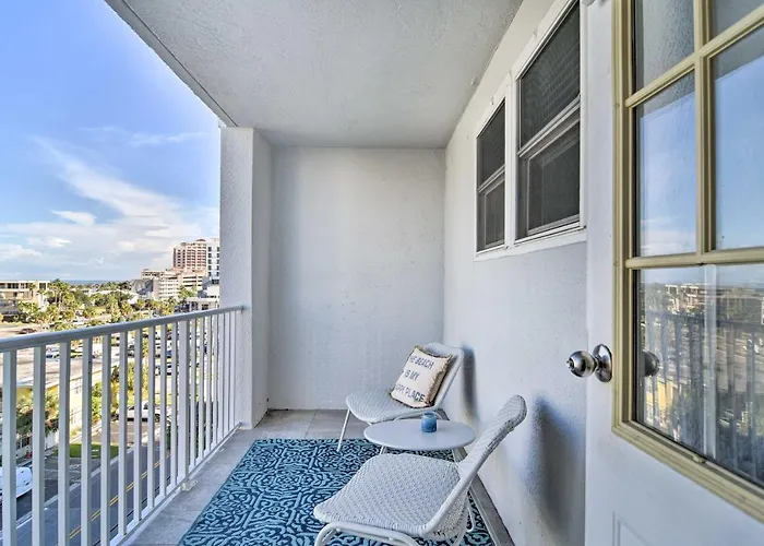 Coastal Clearwater Condo: Half Mile To Beach! *