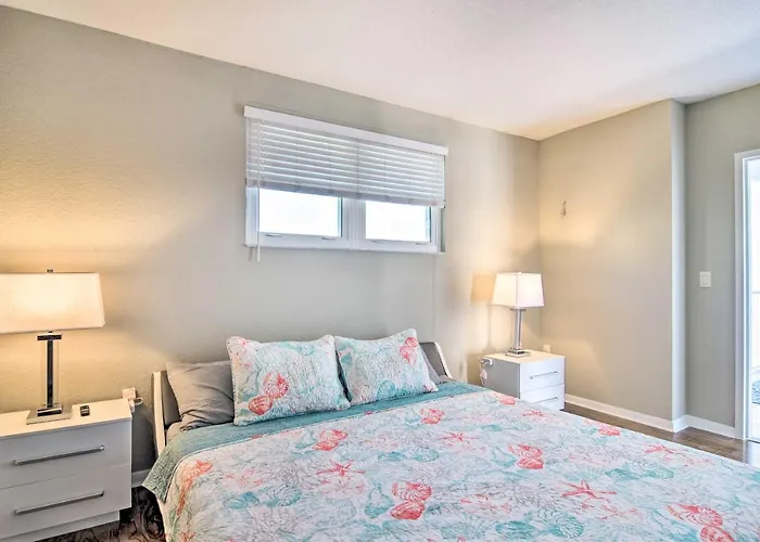 Coastal Clearwater Condo: Half Mile To Beach! Ferienhaus Clearwater Beach
